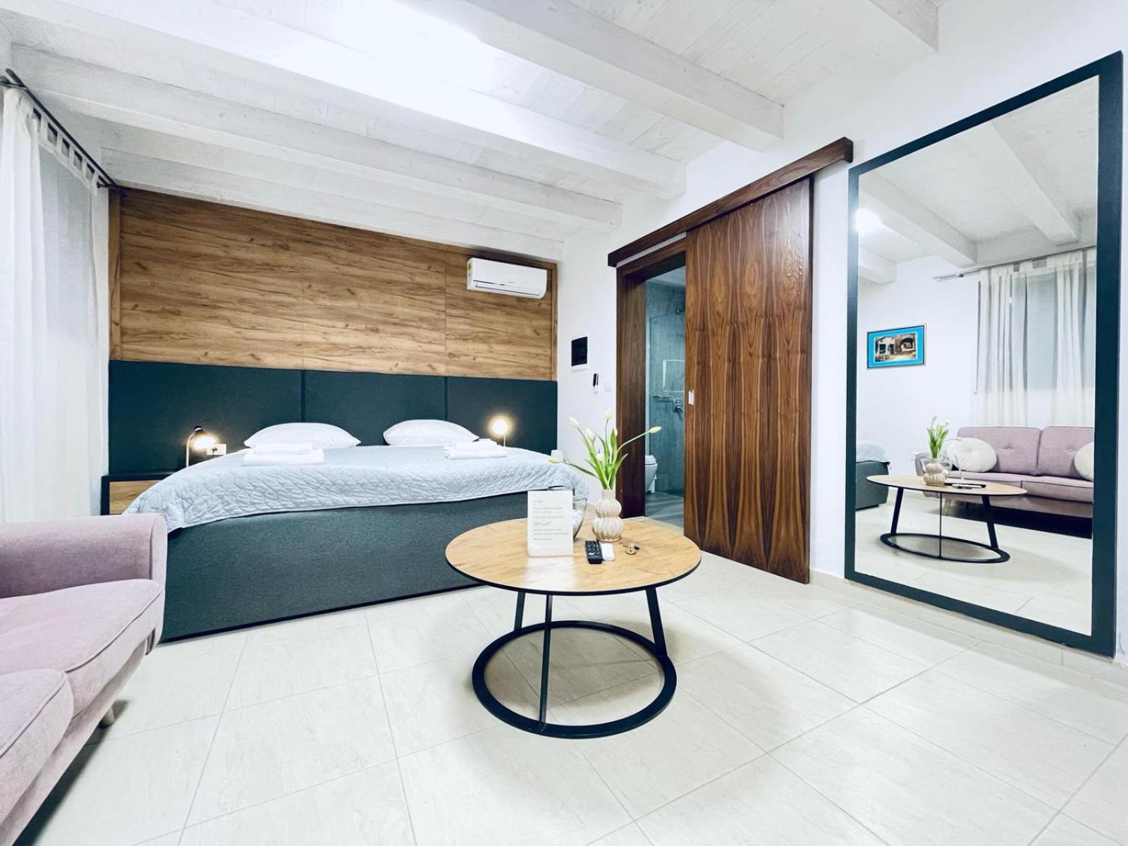 Fazana City Rooms With Free Parking Екстериор снимка