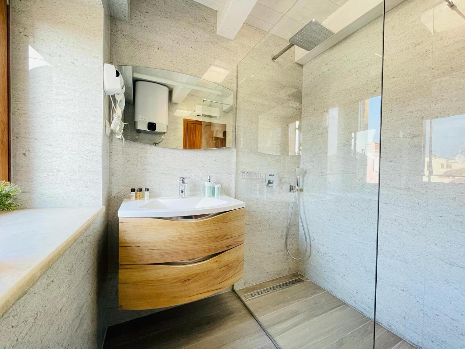 Fazana City Rooms With Free Parking Екстериор снимка