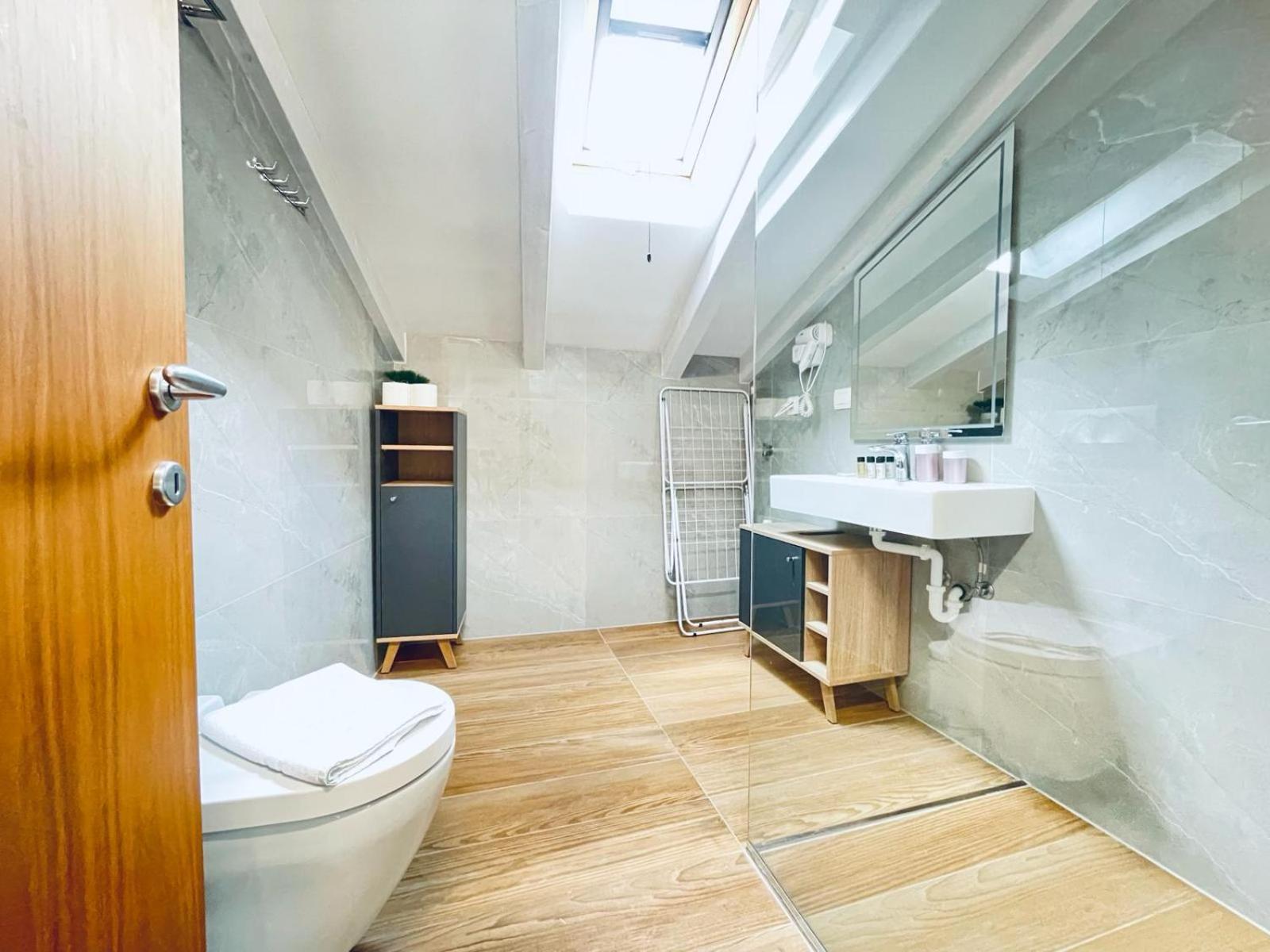 Fazana City Rooms With Free Parking Екстериор снимка