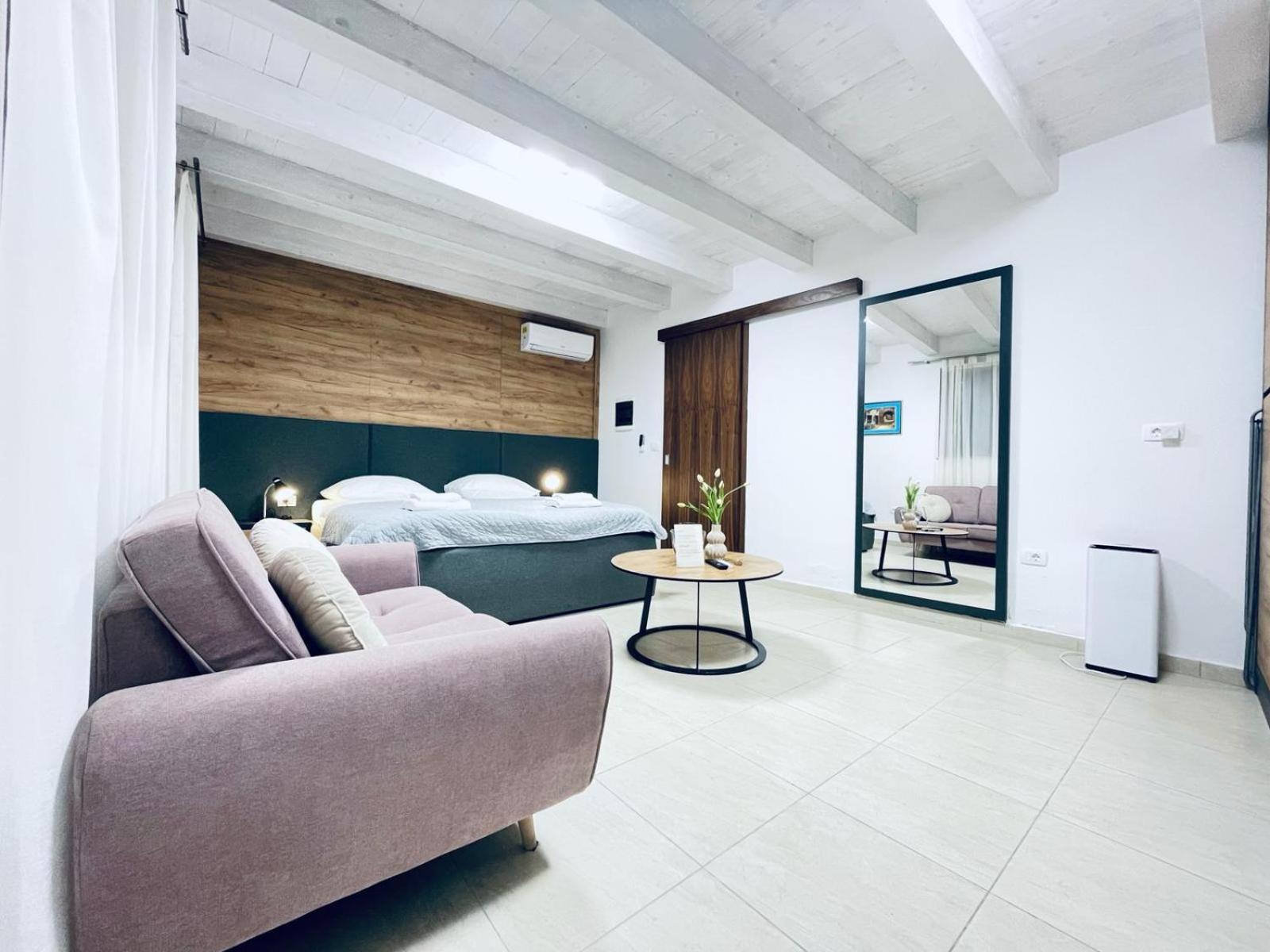 Fazana City Rooms With Free Parking Екстериор снимка