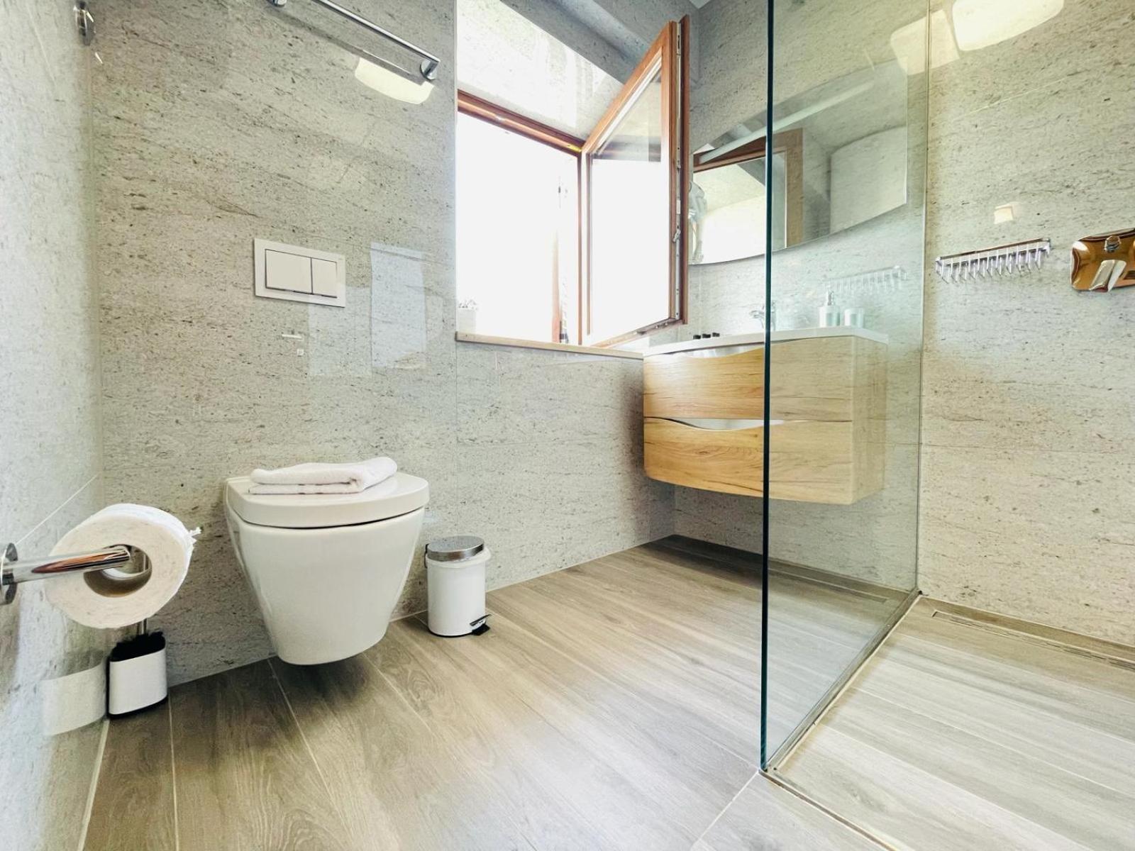 Fazana City Rooms With Free Parking Екстериор снимка